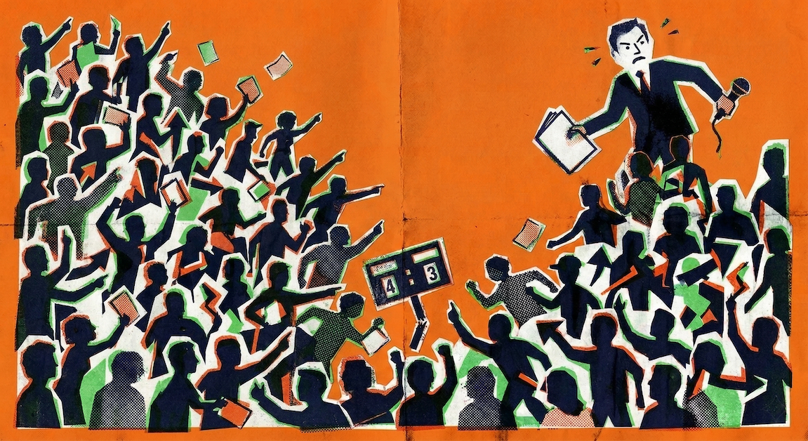The Science of Score Predictions: Why Crowds Beat Pundits